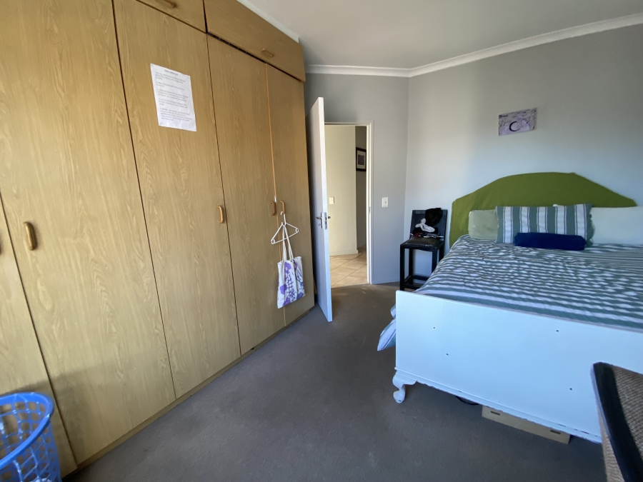 2 Bedroom Property for Sale in Parklands Western Cape
